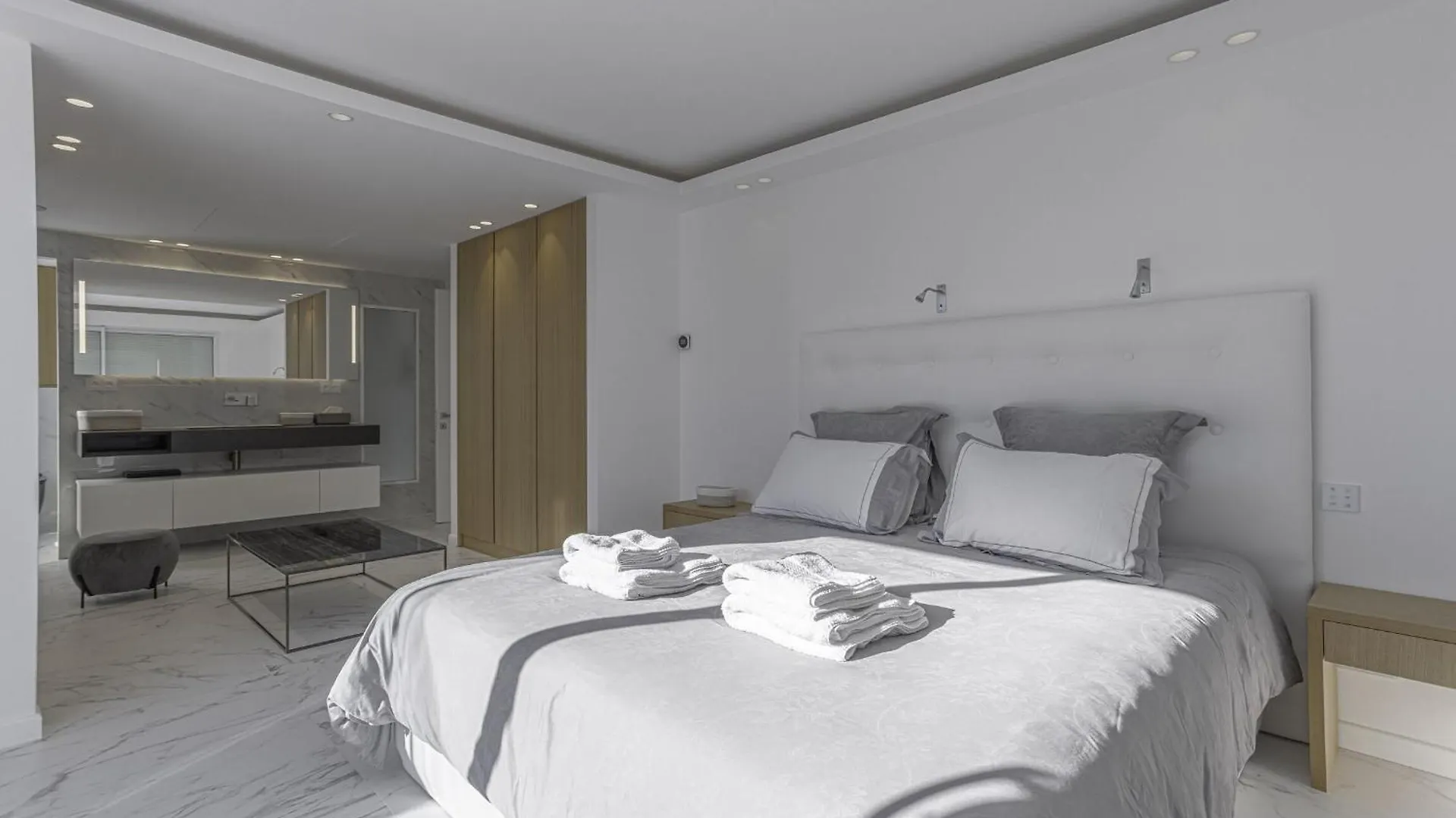 Luxury Penthouse Montfleury By Halldis Cannes France