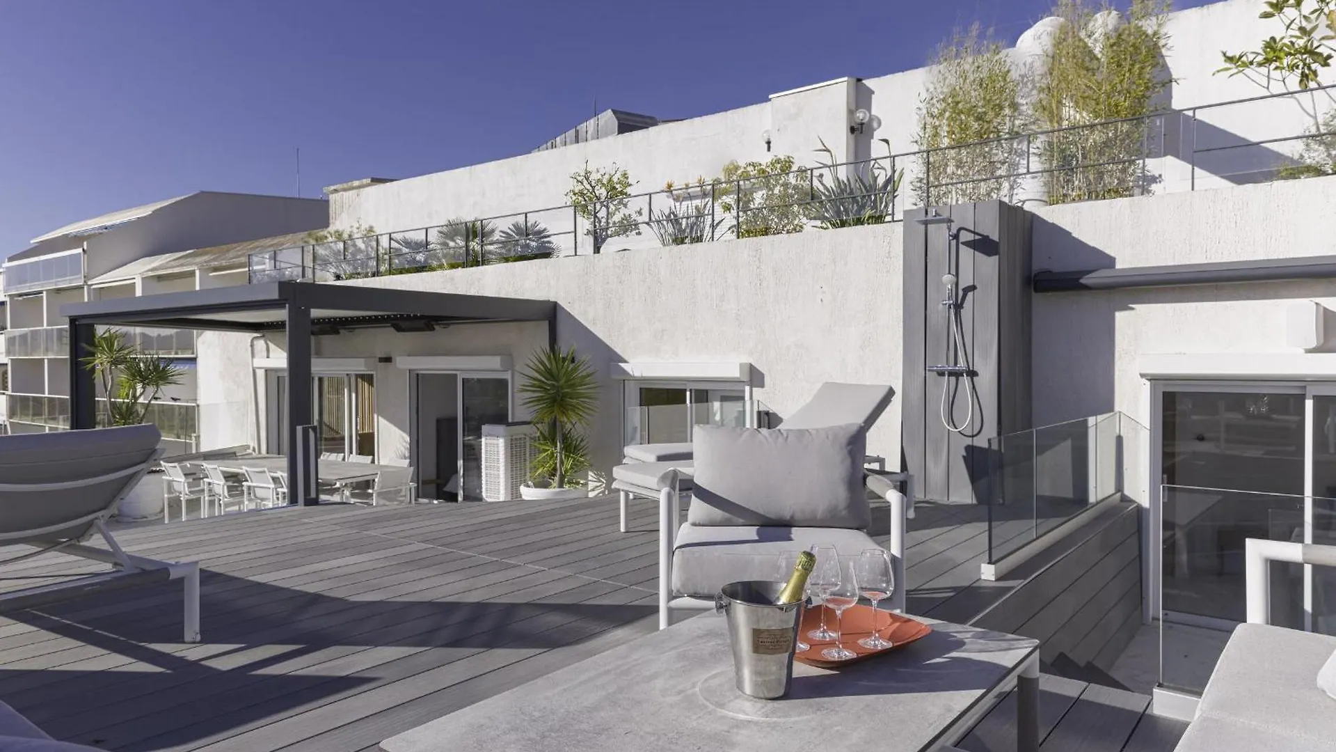 Luxury Penthouse Montfleury By Halldis Cannes Apartment