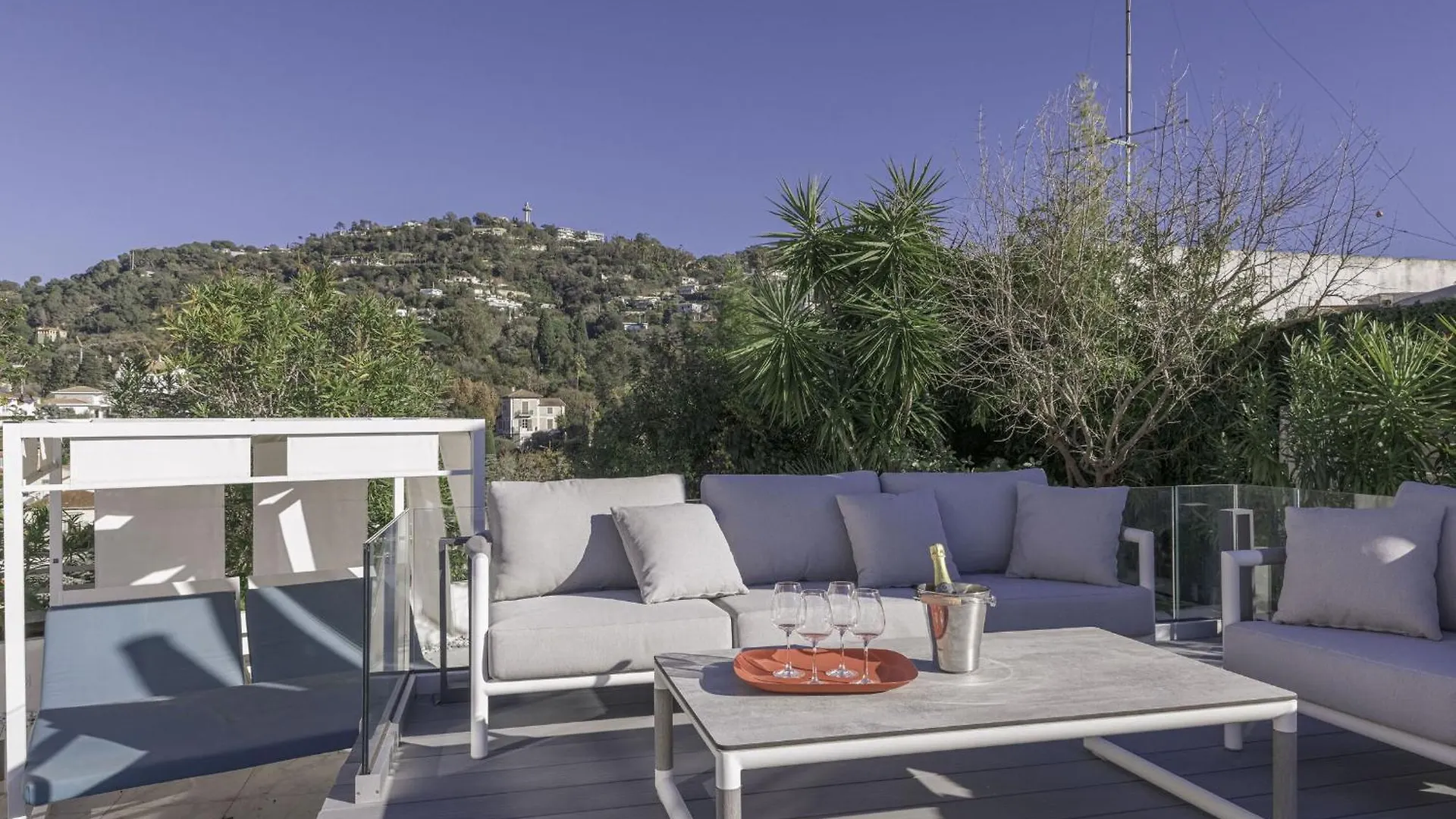 Luxury Penthouse Montfleury By Halldis Cannes